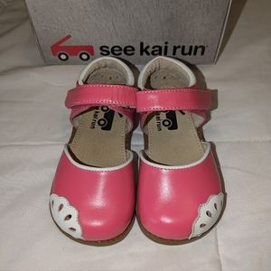 See Kai Run Lauren Pink Sandals size 7